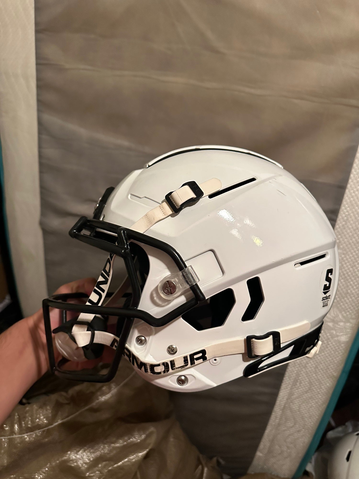 Adult Large - Schutt F7 VTD Football Helmet - White