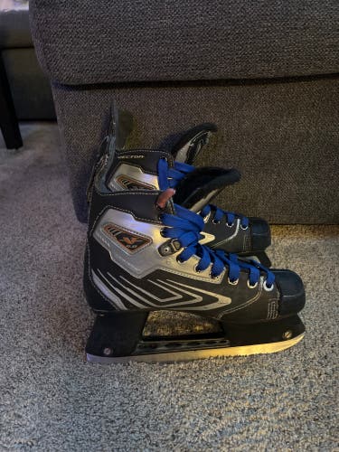 Used CCM Size 5.5 Hockey Skates