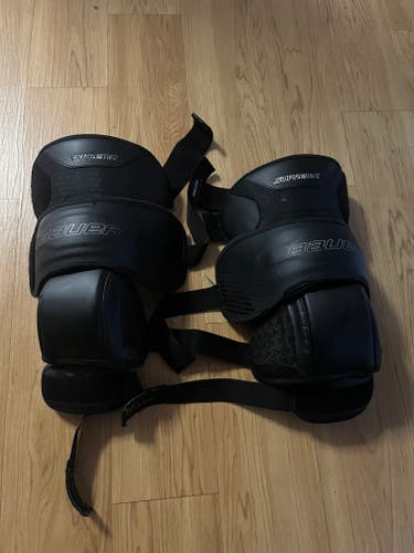 Used Senior Bauer Supreme Goalie Kneepads