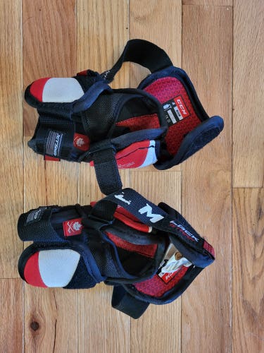 Used Medium CCM Ft4 Elbow Pads