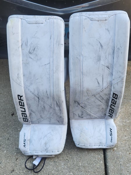 Used 30" Bauer Supreme M5 Pro Goalie Leg Pads