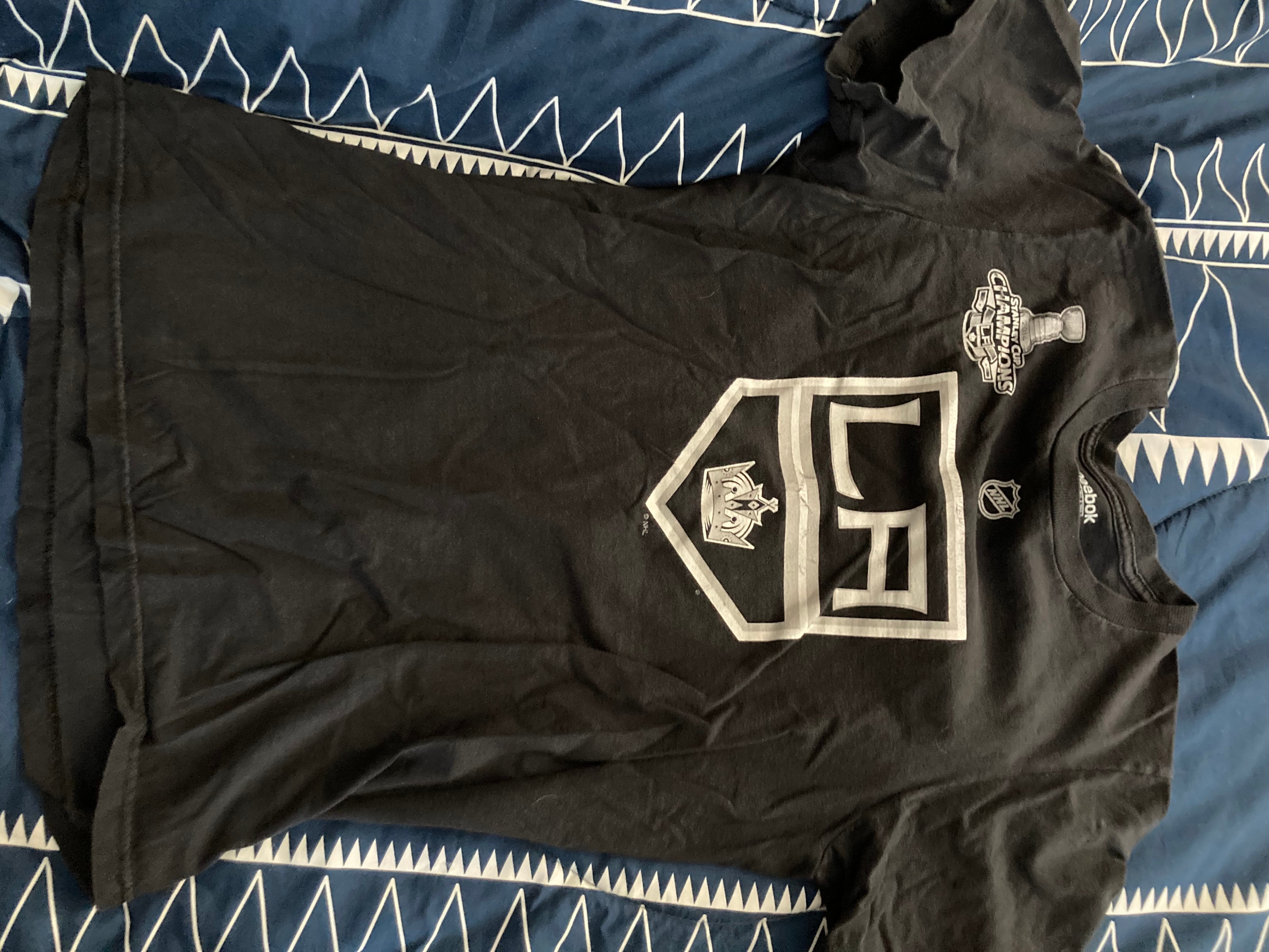 Black and Grey Used LA KINGS Small Men's Shirts | SidelineSwap