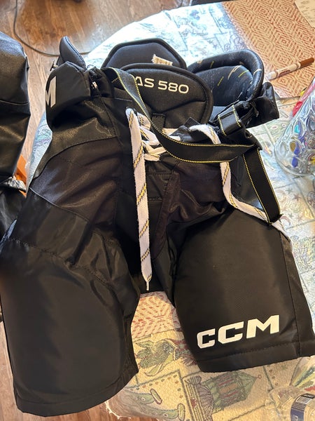 Senior Used Small CCM Tacks AS 580 Hockey Pants