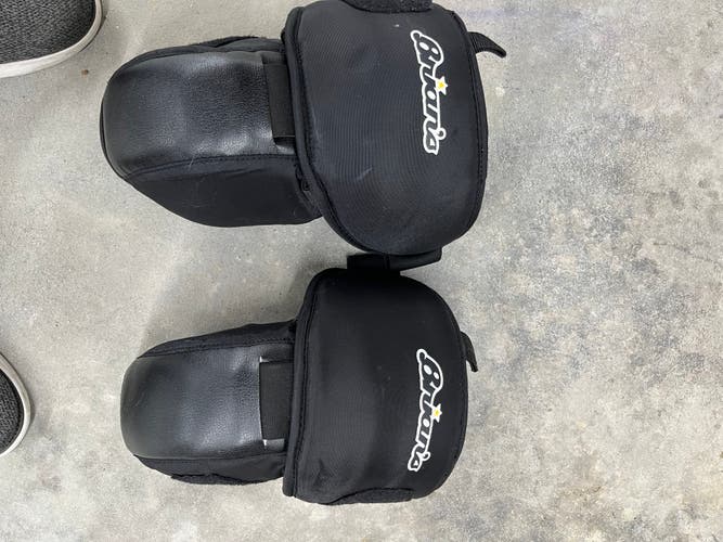 Used Brian's senior Knee Guards