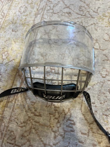 Medium Bauer Shield Hybrid Shield