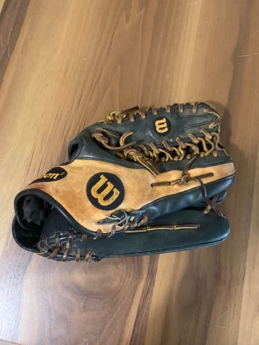 Wilson A2000 Outfield 12.75" Glove