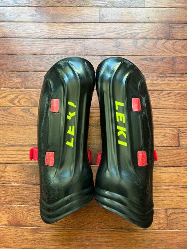 Leki WC Pro Shin Guards