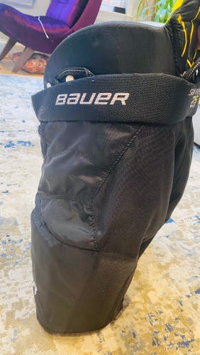 Used Youth Large Bauer Supreme 2s Pro Hockey Pants Black In Good Shape