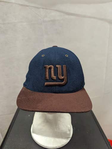 New York Giants Mitchell & Ness Leather Strapback Hat NFL