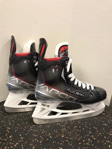 Senior Bauer Vapor 3X Hockey Skates Size 10 / Fit 2