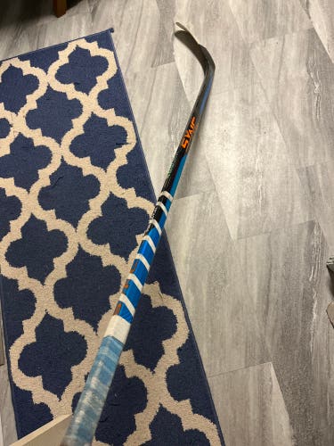 Intermediate Right Handed P28 Pro Stock Nexus Sync Hockey Stick