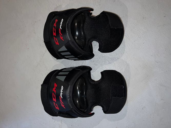 CCM KP PRO KNEE PROTECTOR SENIOR