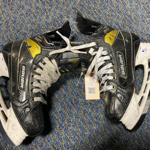 Bauer Supreme UltraSonic Hockey Skates | INT 4.5 | FIT 2
