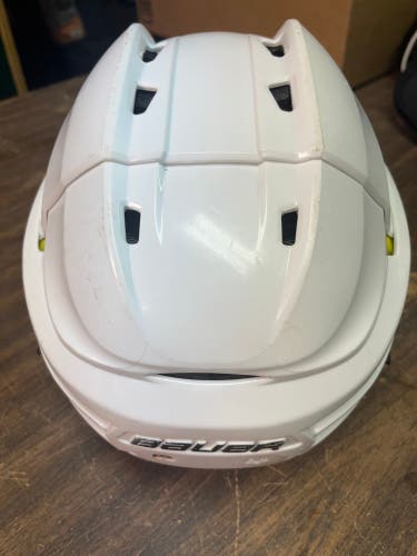 Used Medium Bauer Re-Akt Helmet