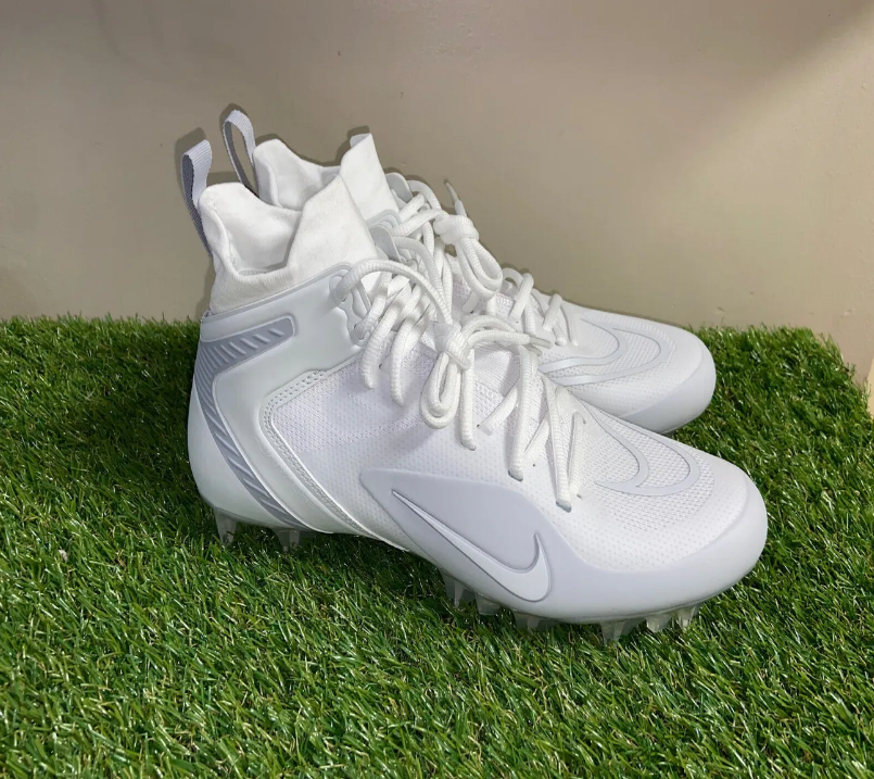 White Adult New Unisex Size 7.0 (Women's 8.0) Turf Cleats Nike