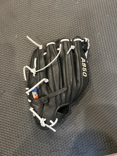 Right Hand Throw 11.75" A950 Baseball Glove