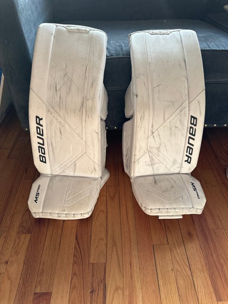 32" Bauer  Supreme M5 Pro Goalie Leg Pads