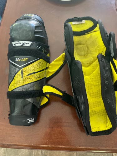 Used Bauer Supreme ultrasonic Shin Pads