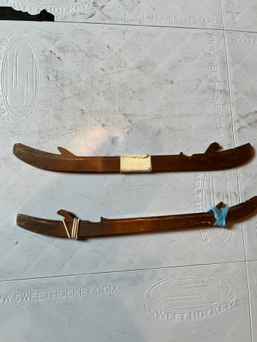 2 Pairs of Used Bauer 263 mm (4 steel total)