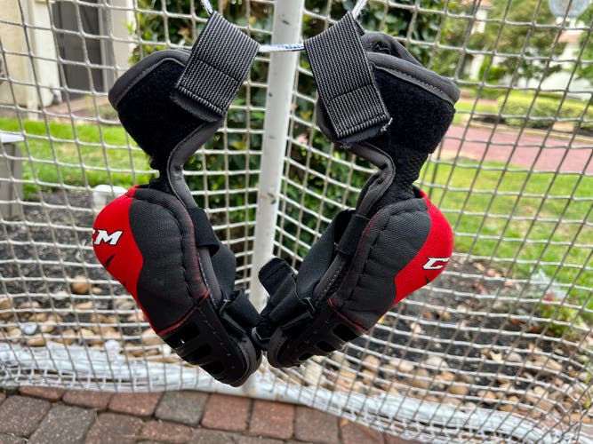Used Medium CCM Elbow Pads
