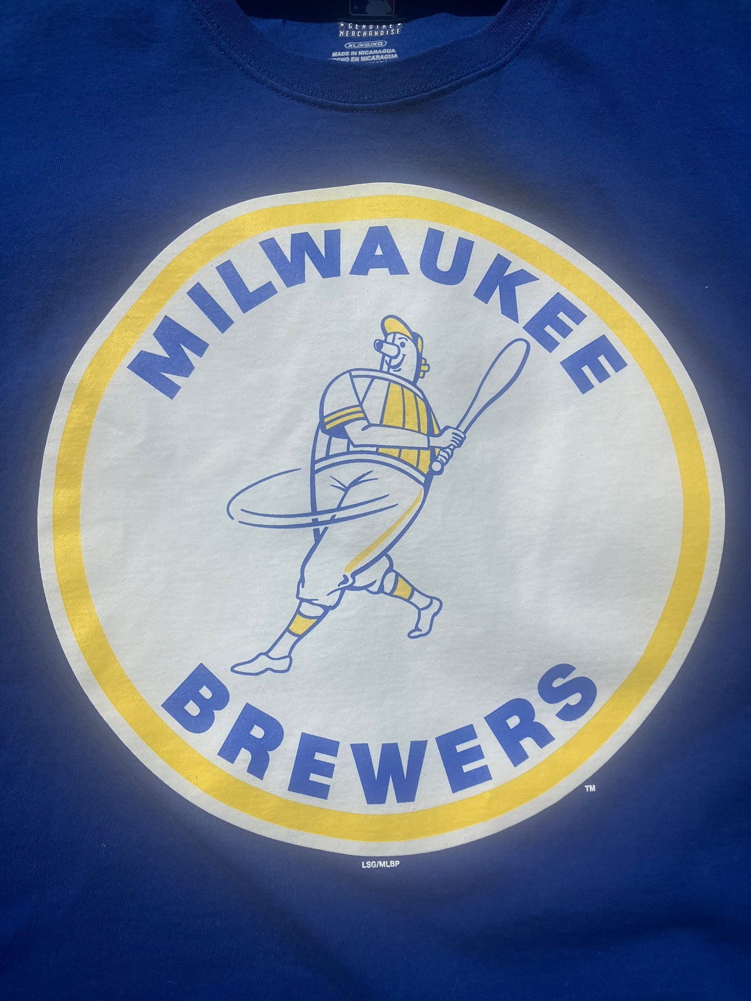 Nike Retro Barrel Man Milwaukee Brewers Shirt Mens Small Gray