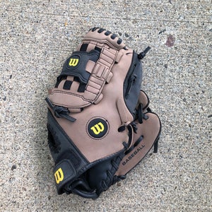 Used Wilson A200 Right Hand Throw Pitcher Baseball Glove 11.5"