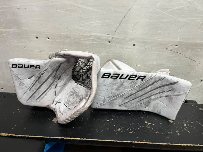 Used Regular Bauer Vapor 3X Glove Blocker