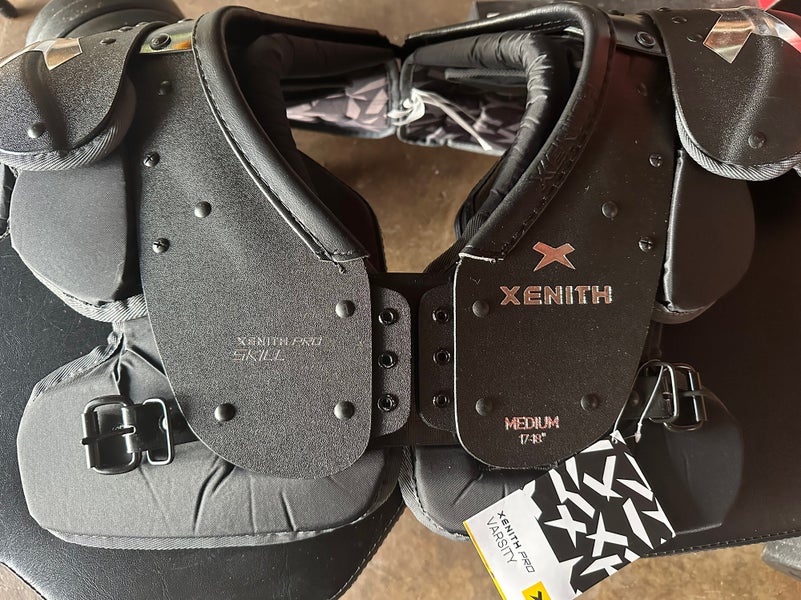 Xenith Pro - Skill  Xenith Football Helmets, Shoulder Pads & Facemasks