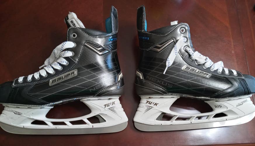 Senior Used Bauer Nexus 8000 Hockey Skates Regular Width Size 10