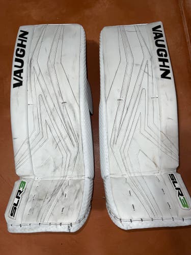 Vaughn Ventus SLR3 26+2” Junior Goalie Leg Pads