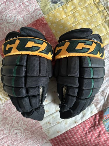Ccm 4R Pro gloves
