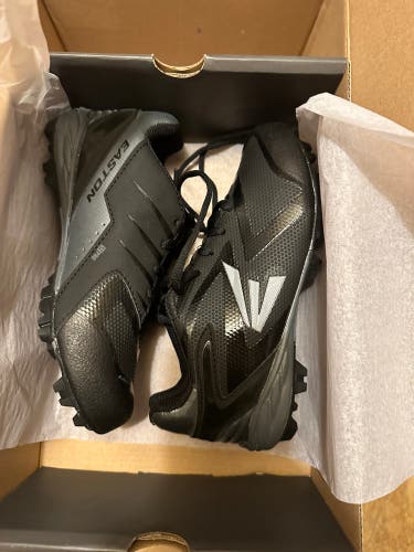 Easton mako visceral youth baseball cleats