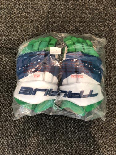 New True Catalyst Pro Hartford Whalers Hockey Gloves (14")