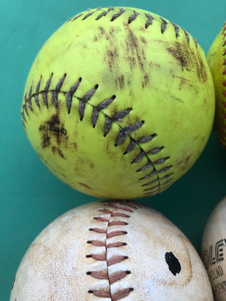 Used Mixed Softballs 6 Pack