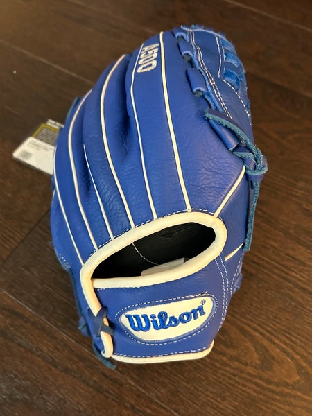 Wilson 12 inch(s) Toronto Blue Jays Right Hand Throw Baseball