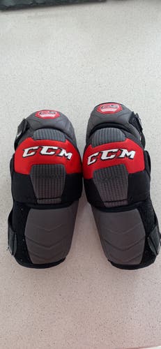 Used Medium CCM U cs Elbow Pads