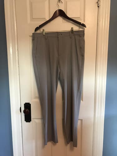 IZOD Golf Tan Men's Pants (34x30)