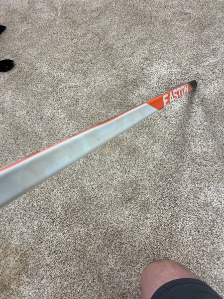 NEW Easton Mako M2 Right 85 Flex P3 Hall Senior Pro Ice Hockey