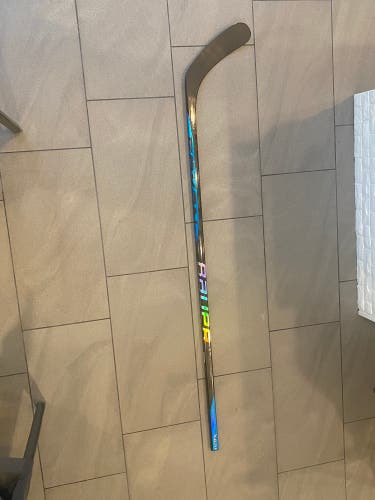 Senior Right Handed P92 Nexus Sync Hockey Stick