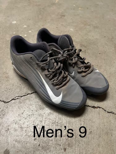 Black Men’s Molded Cleats Nike