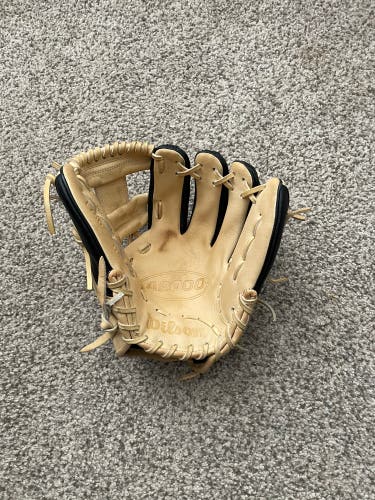 Used 2022 Infield 11.5" A2000 1786 Baseball Glove