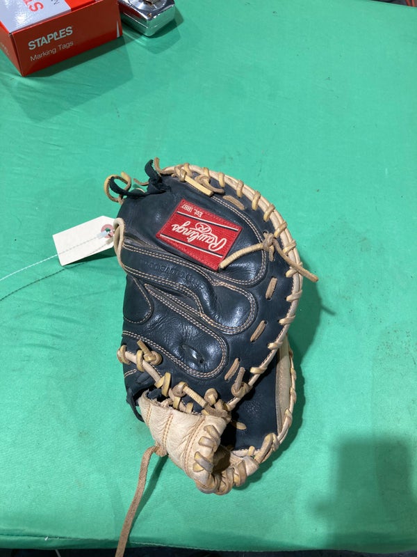 Dustin on X: Nike or Rawling's catchers gear? #nikebaseball  #rawlingsbaseball  / X