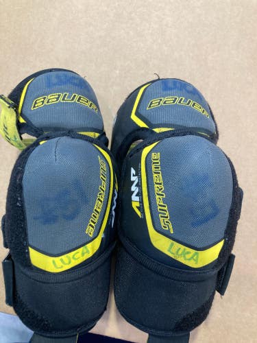 Used Small Bauer Supreme s29 Elbow Pads