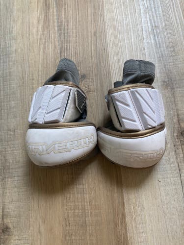 Used Medium/Large Maverik Max Arm Pads