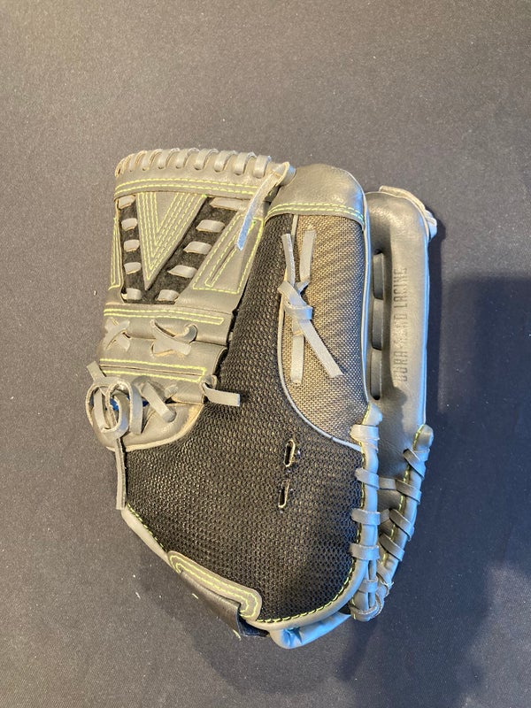 Used Franklin Fastpitch Pro Right Hand Throw Softball Glove 11"