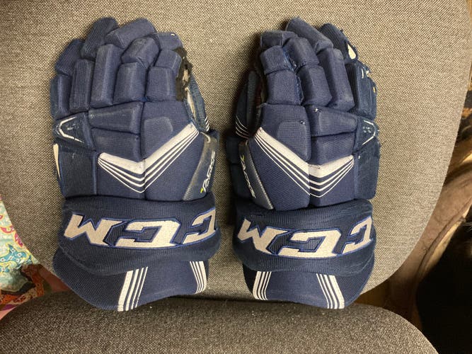Used CCM Tacks 5092 Gloves 13"