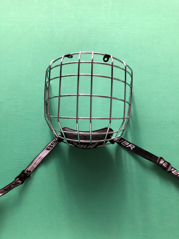 Used Bauer RBE III Hockey Cage (Size: Small)