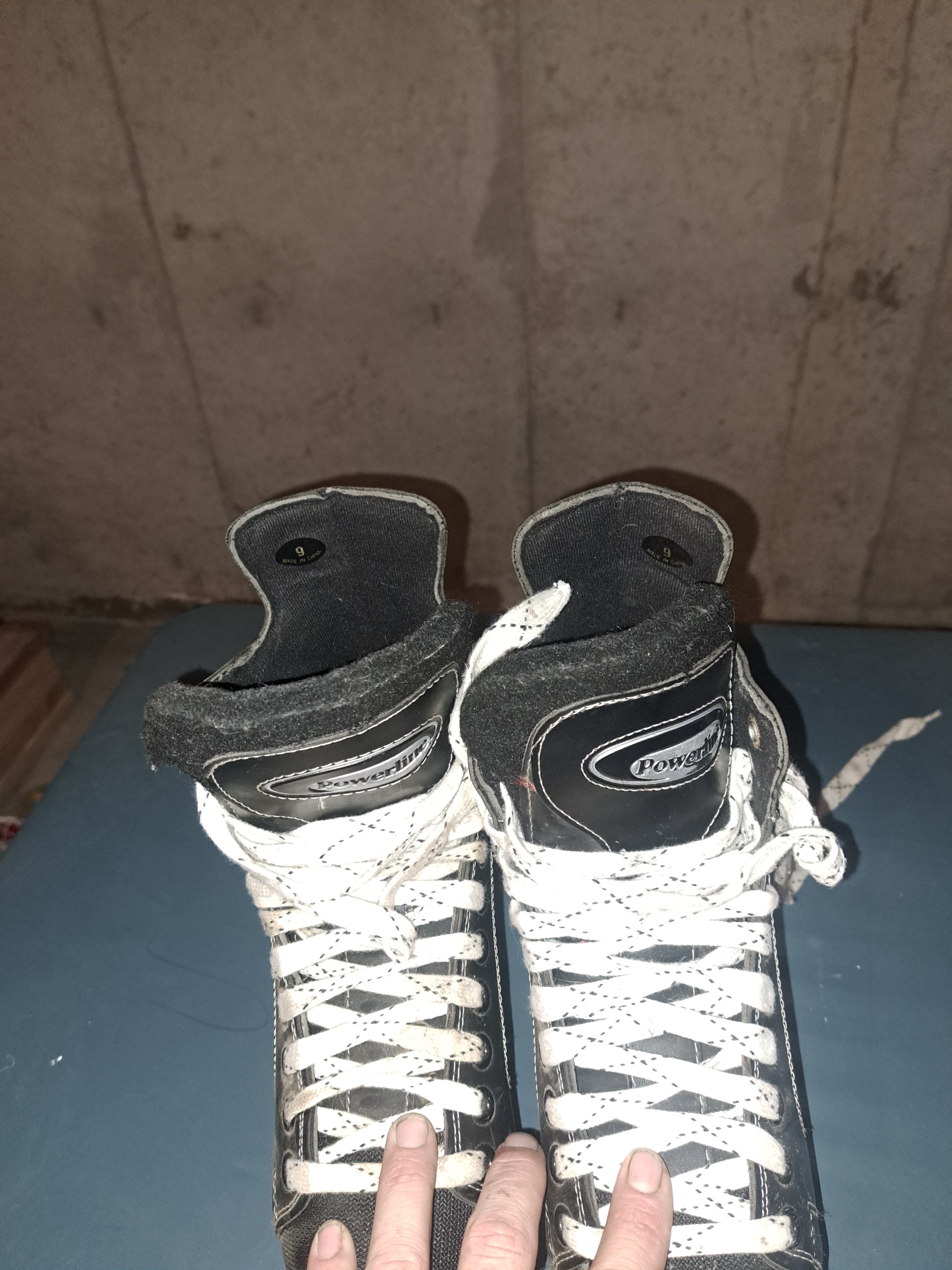 Senior Used CCM Powerline Hockey Skates 440 Size 9