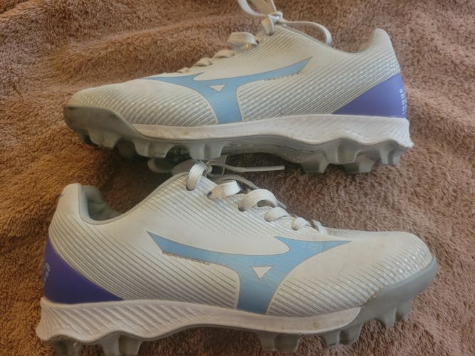 Mizuno Wave Finch Lightrevo Youth Girls' Molded Softball Cleats - Size 3