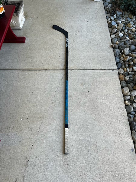 Senior Pro Stock Left Hand Non-Grip PM9 Bauer Rare "BGP2B" Vapor ADV dressed as Nexus 2N Stick